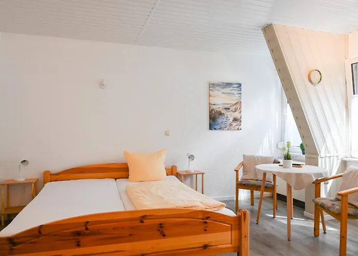 Doppelzimmer Duenenhaus Unr 4 Strandnah Urlaub Fam Rissel